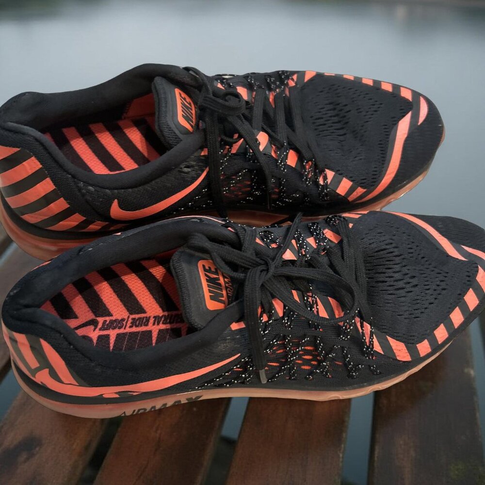 Nike Air Max 2015 "Hot Lava" Mens Size 11 Running Shoes Black Orange 746683-011 - Picture 5 of 16